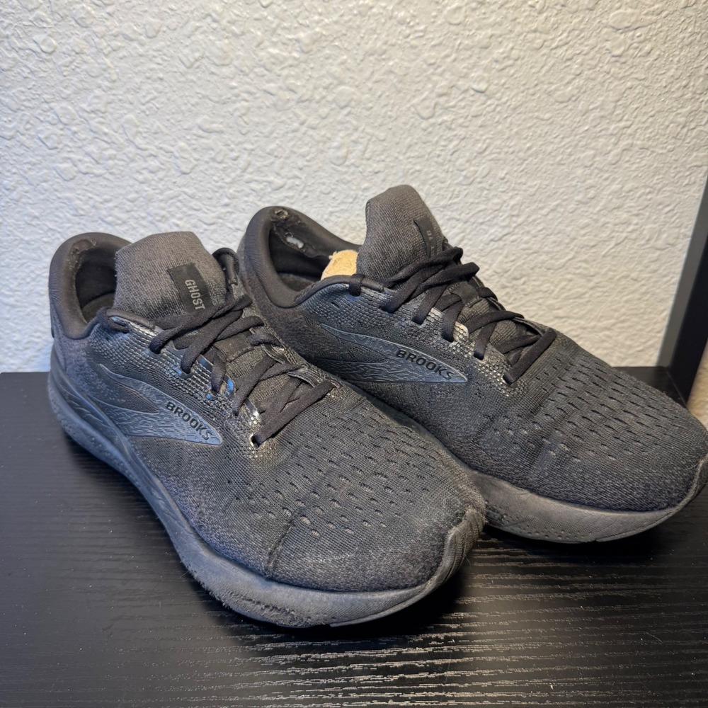 Brooks Ghost‎ 16 Mens 10 D Shoes Black Running Sneaker Gym Walking READ